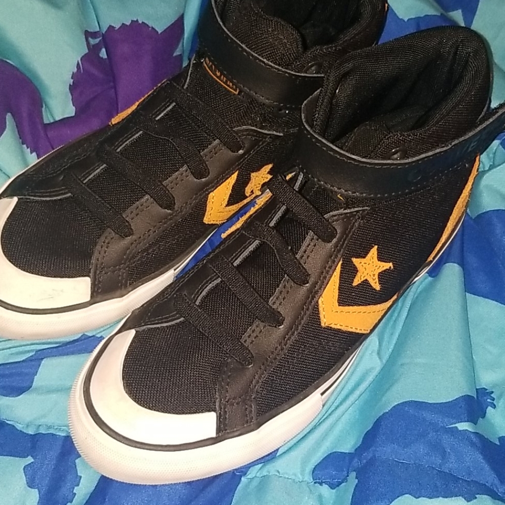 Converse boys sneakers
